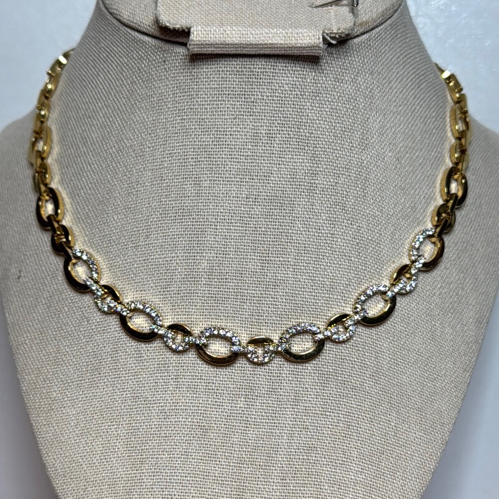 Elegant Gold tone, clear rhinestone Necklace. Unmarked excellent condition.